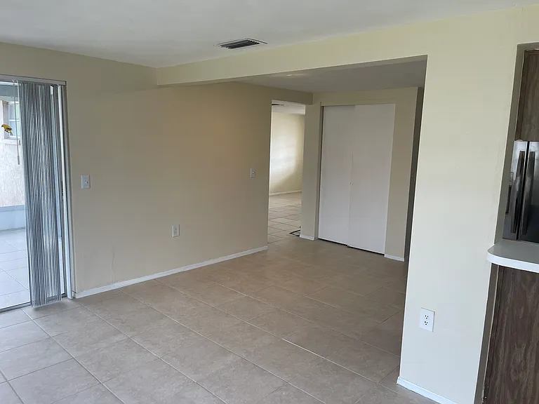 5701 Moog Rd — Photo 10