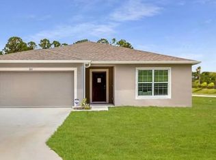 2475 W Pinegrove Dr, Citrus Springs, FL 34434