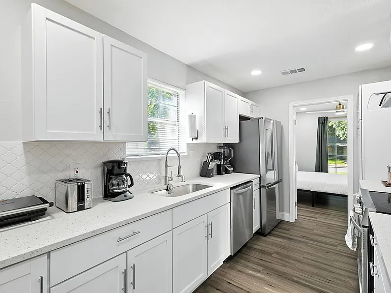 1231 Springbrook Cir — Photo 13