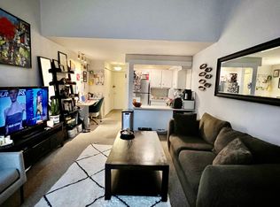 215 E 24th St APT 402, New York, NY 10010