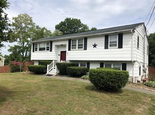 481 Groveland St, Abington, MA 02351