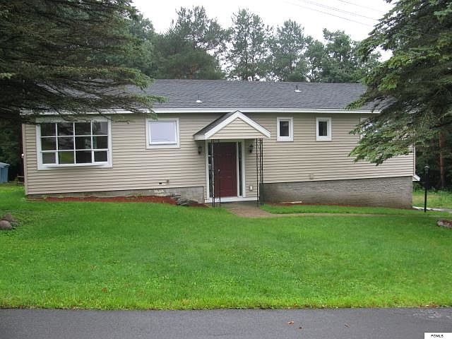1st image of 2 E 6th Ave