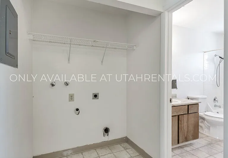255 E Center St #11 — Photo 9