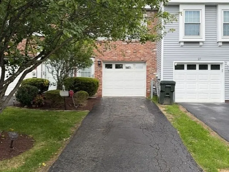 29 Shadow Dr — Photo 3