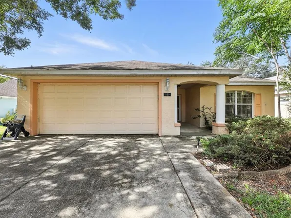 10314 Patrick Dr, Leesburg, FL 34788