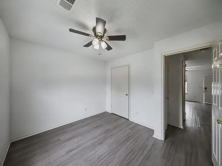 1001 Main St SE #2 — Photo 15