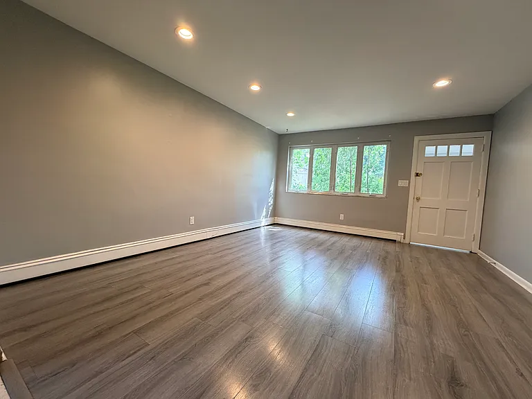 257 Desoto Pl #1 — Photo 8