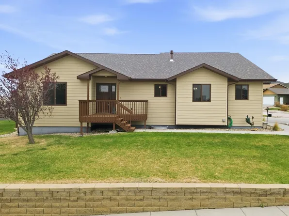 5134 Misty Woods Ln, Rapid City, SD 57701
