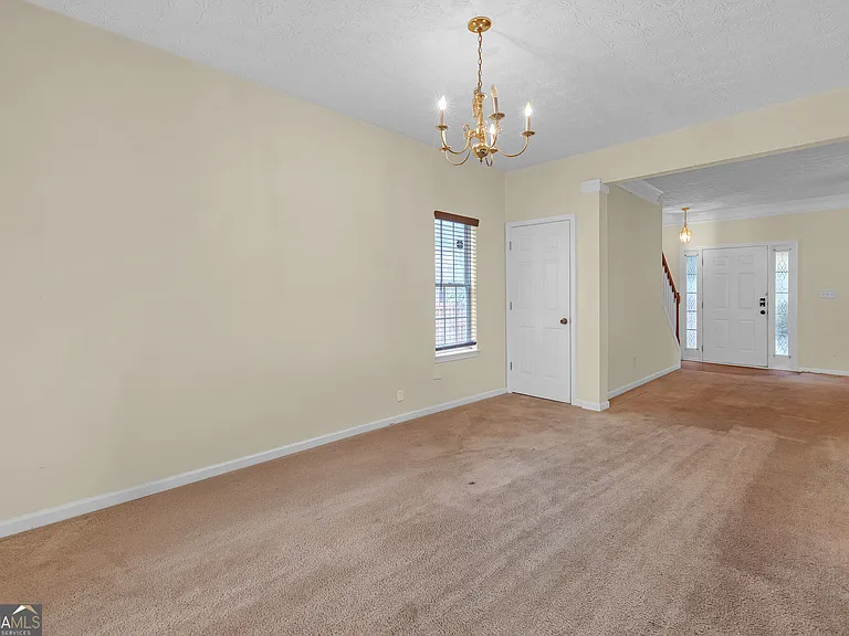 5475 Hampton Ct S — Photo 7