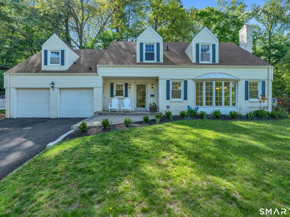 62 Edgewood Way, New Haven, CT 06515
