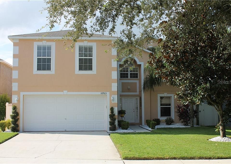 1st image of 10923 Banyan Wood Way