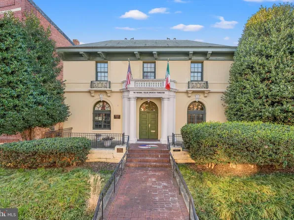 1860 19th St NW, Washington, DC 20009