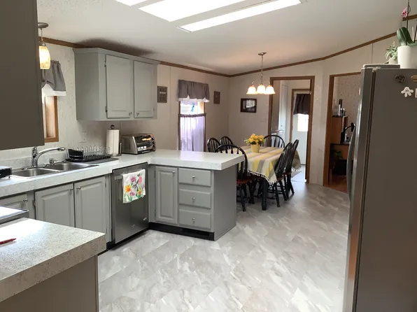 23336 Crystal Dr #335, Clinton Township, MI 48036