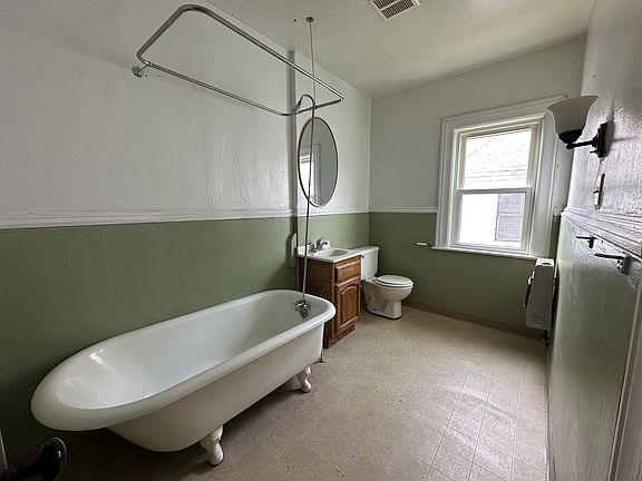4th image of 11 McKinley Ave #2