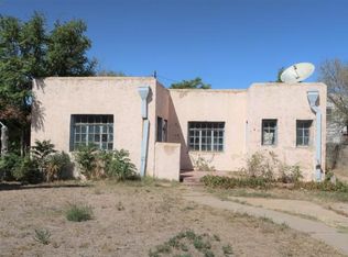 902 W 11th St, Plainview, TX 79072