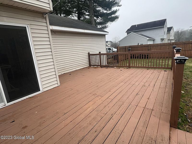 3rd image of 25 Pheasant Way