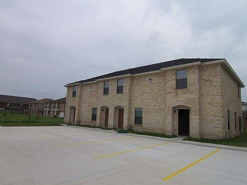 1st image of 737 Sonesta Dr