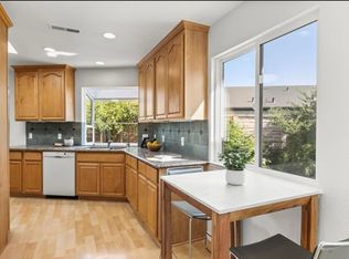 990 Rose Ave #2, Mountain View, CA 94040