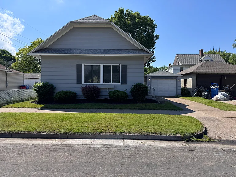 313 Chestnut St — Photo 1