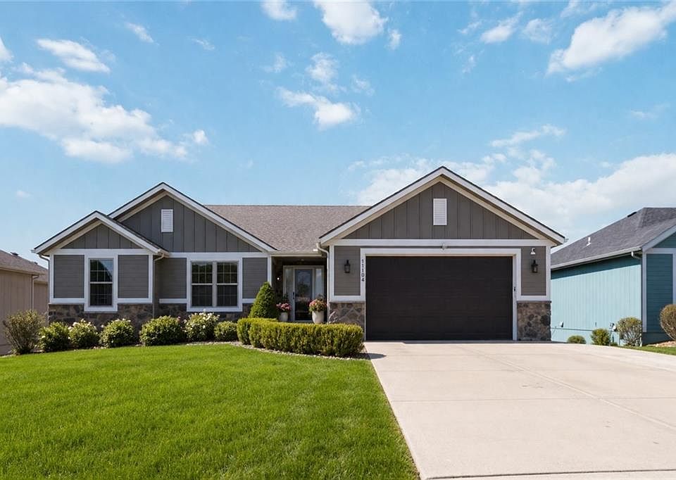 1st image of 11104 N Belleview Ave