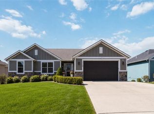 11104 N Belleview Ave, Kansas City, MO 64155