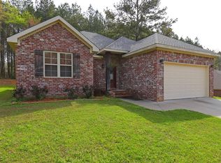 48 Thornberry Ln, Petal, MS 39465