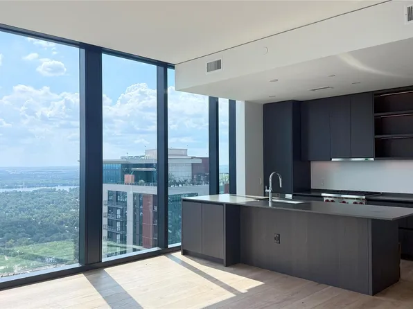 610 Davis St #4007, Austin, TX 78701