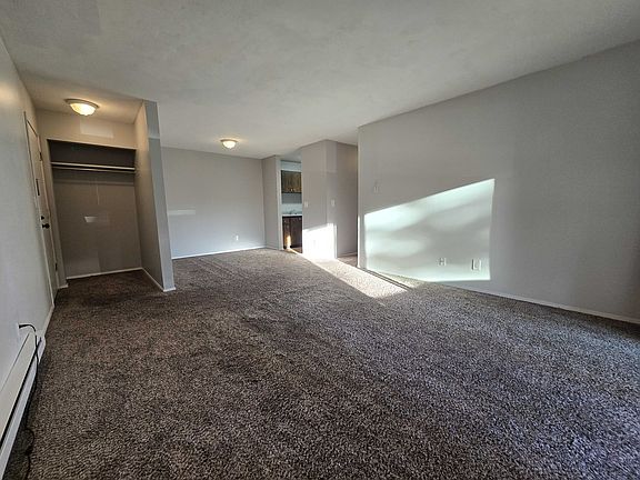 2nd image of 1605 N Visscher St APT O207