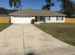 56 Slash Ln, Midway, FL 32343