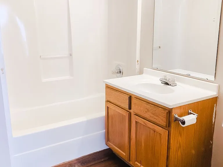 Elizabeth Street Apartments — Photo 4