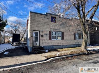 335 Florida Grove Rd, Hopelawn, NJ 08861