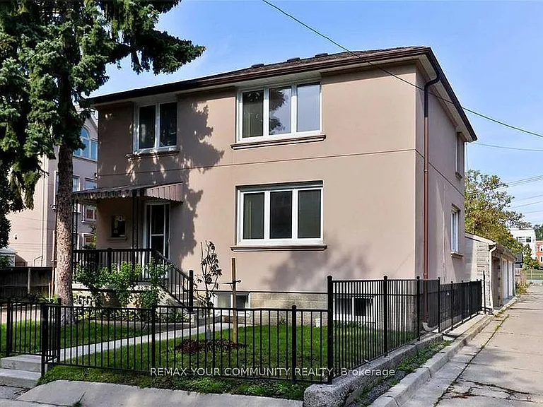 6 Lennox St #2 — Photo 9