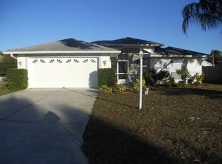 7709 37th St E, Sarasota, FL 34243