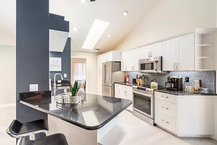 4712 Spring Meadow Ln — Photo 33
