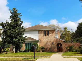 11834 Westmere Dr, Houston, TX 77077