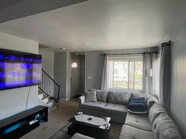 2nd image of 868-870 Wiltshire Rd