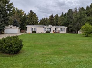 122 Crown Rd, Bad Axe, MI 48413