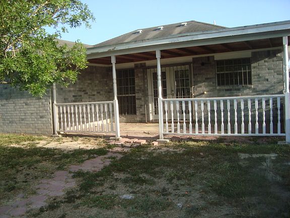 2nd image of 402 Habanero Dr