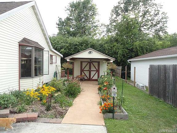 3rd image of 4326 Beach Ave