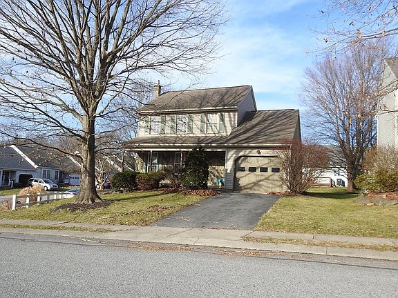 2nd image of 47 Manor Oaks Dr