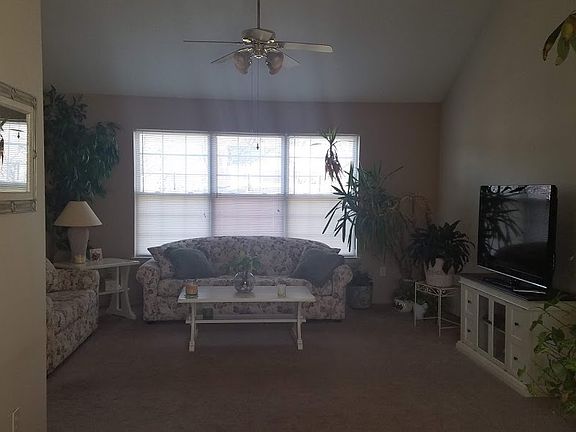 4th image of 17 Blair Dr