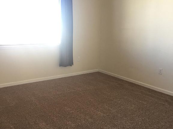 Master Bedroom w/master suite