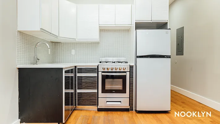 Rented by Nooklyn NYC LLC | media 34