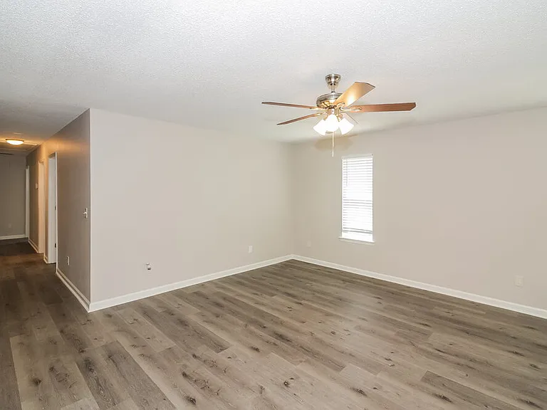 9961 Fox Run Dr — Photo 10