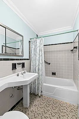 5th image of 120 E 90th St APT 9D