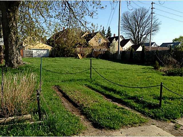 1st image of 77 9th Ave