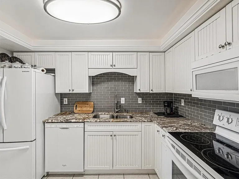 255 Dolphin Point #501 — Photo 10