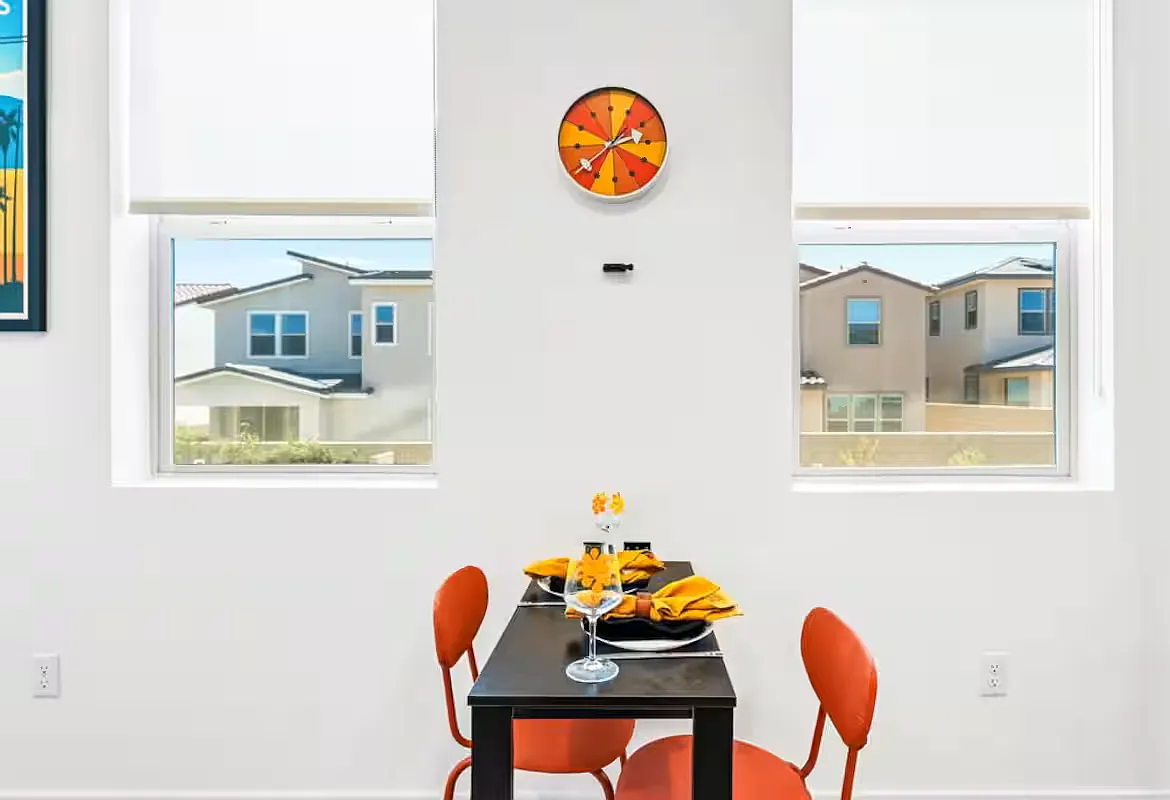 1 bed, 440 sqft, $1,949 — Photo 2