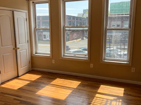 576 Main Ave, Passaic, NJ 07055