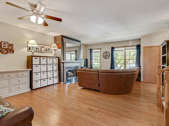 3rd image of 39W421 Herrington Blvd